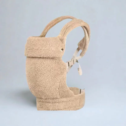 Porte-bébé physiologique en laine d’agneau – ergonomique et confortable